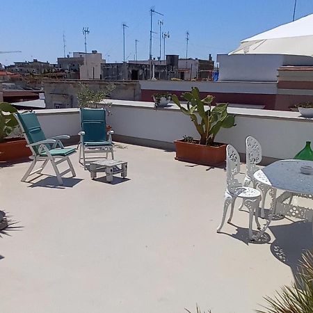 A Due Passi Temporary Apartment Trani Esterno foto
