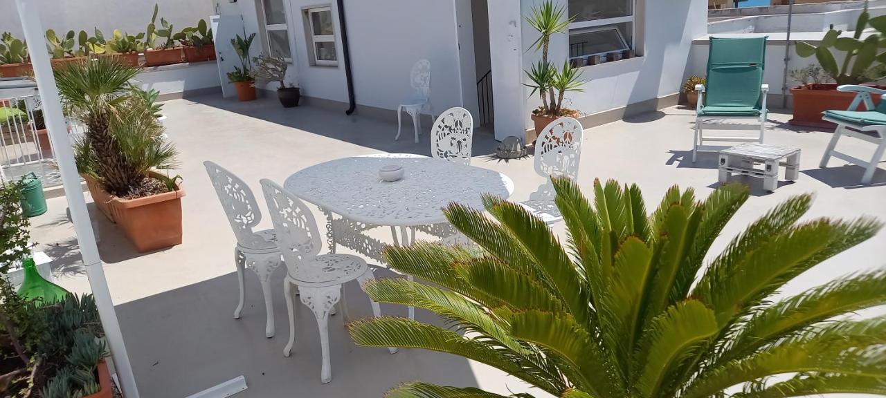A Due Passi Temporary Apartment Trani Esterno foto