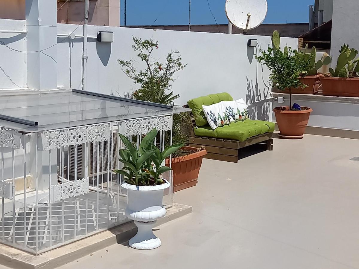 A Due Passi Temporary Apartment Trani Esterno foto