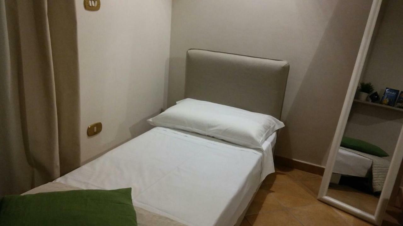 A Due Passi Temporary Apartment Trani Esterno foto