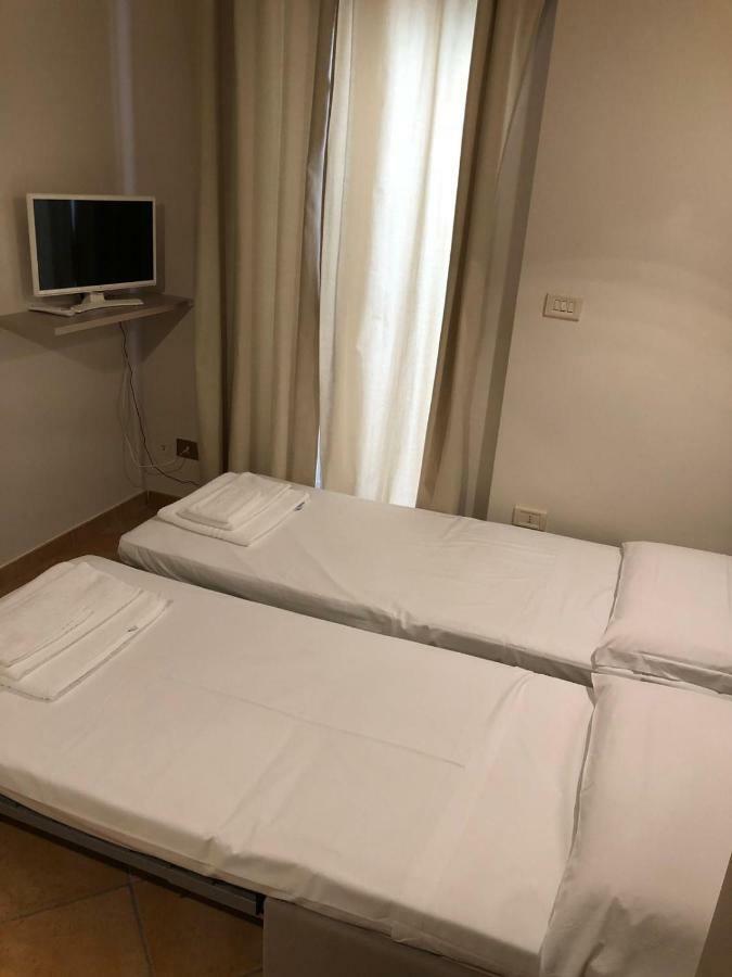 A Due Passi Temporary Apartment Trani Esterno foto