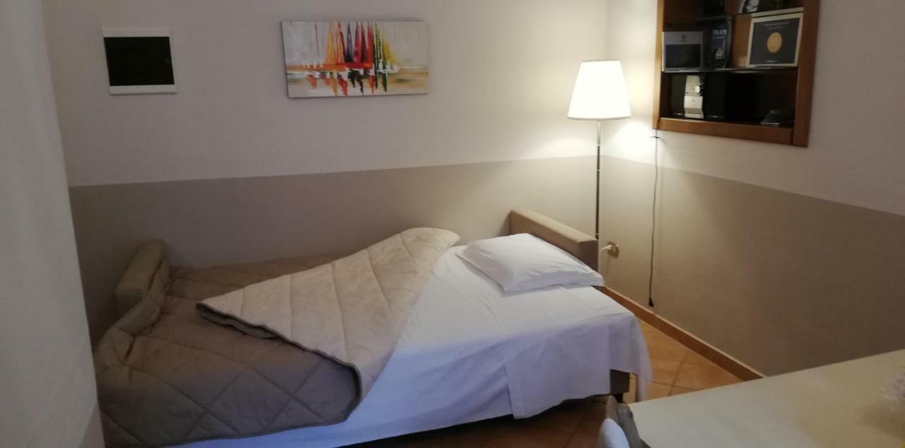 A Due Passi Temporary Apartment Trani Esterno foto