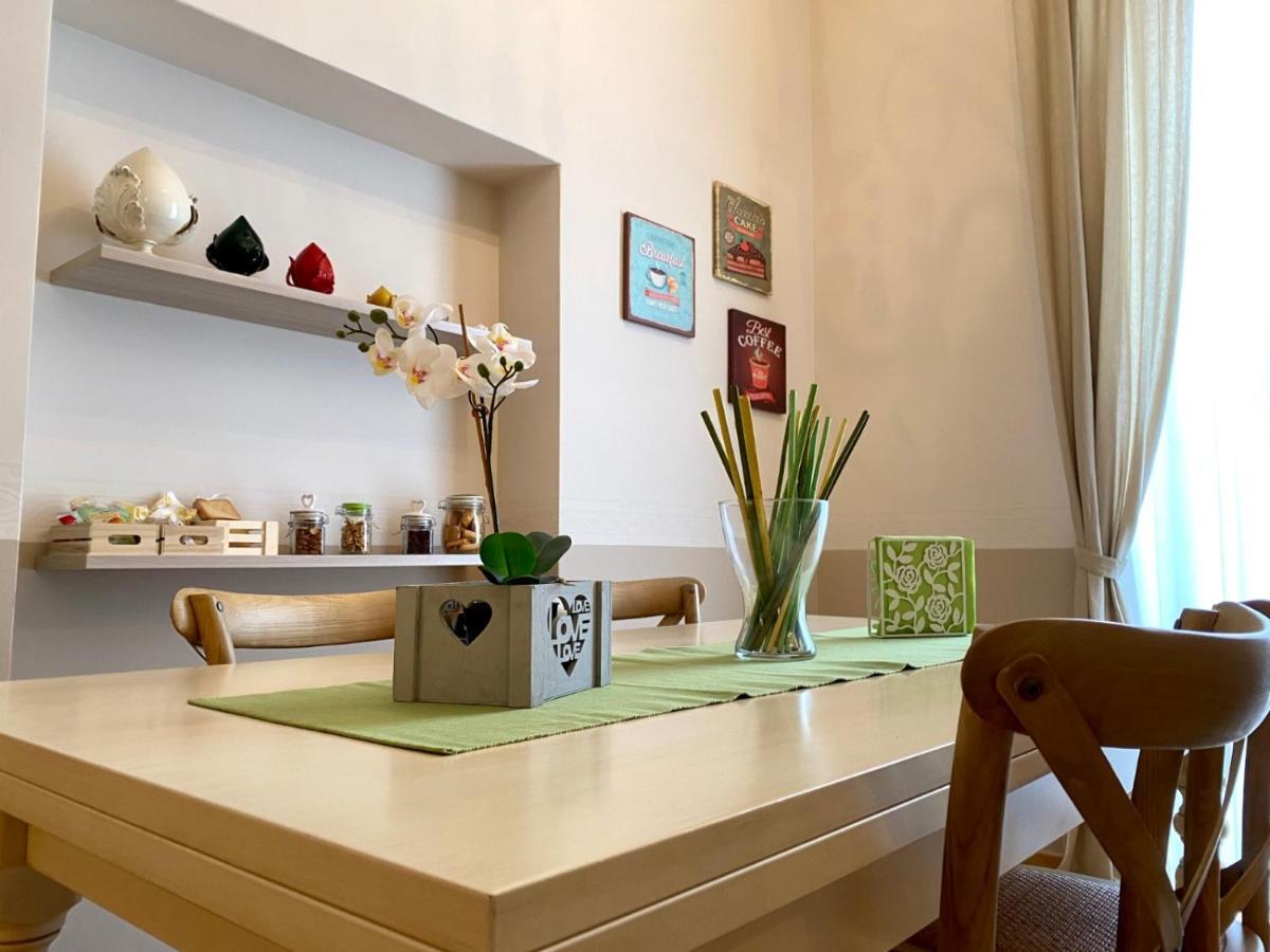 A Due Passi Temporary Apartment Trani Esterno foto